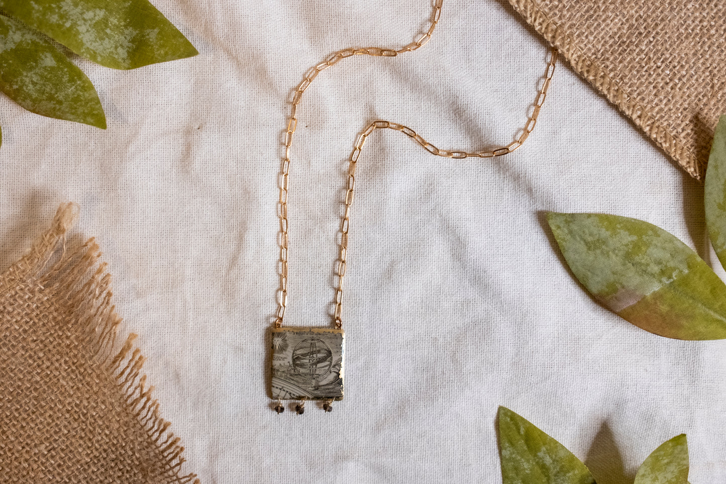 1676 Atlas Boleyn Necklace