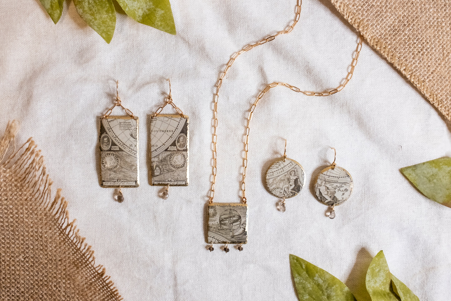 1676 Atlas Chain Dangles