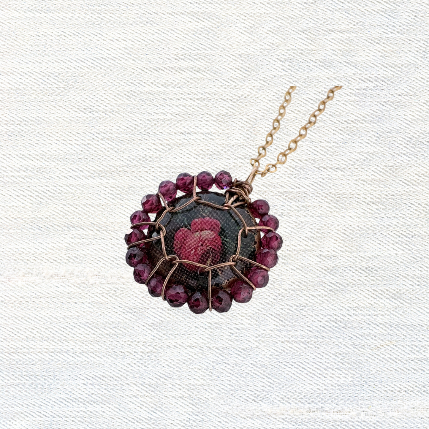 Stitched Rose Dulcet Necklace