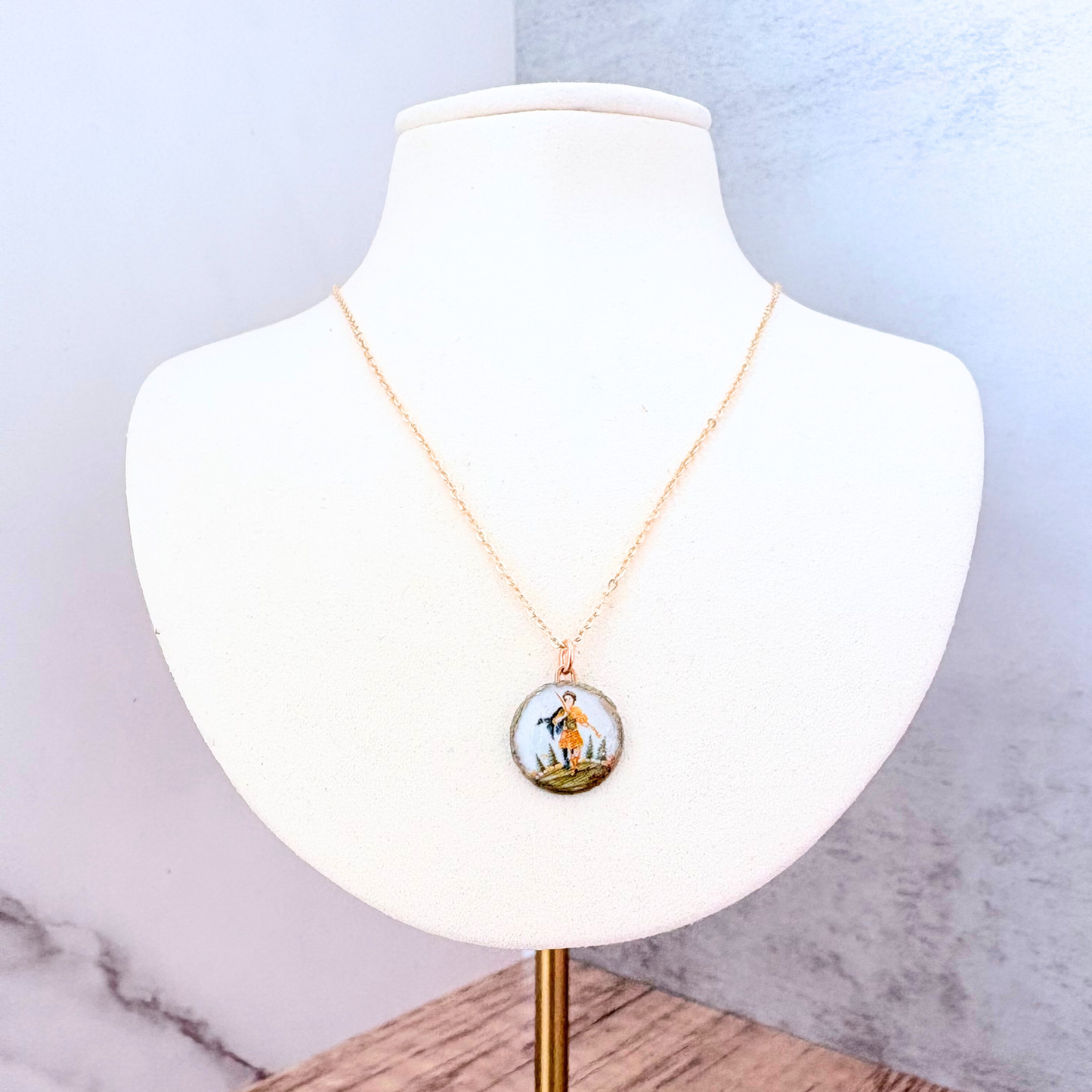 Dulcet Necklace — Edit 14 — Moustiers Violin Player